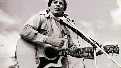 Elvis Rouge Elvis Rouge