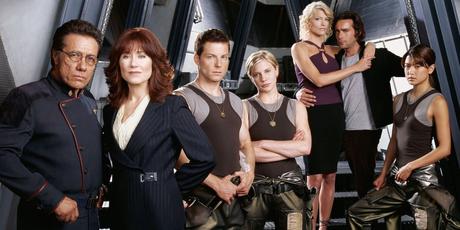 Le casting de Battlestar Galactica posant pour une photo