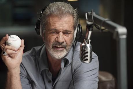 [CRITIQUE] : On The Line