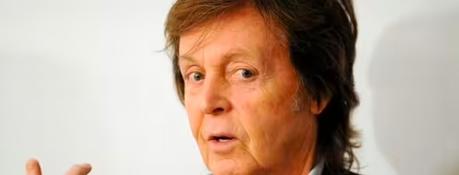 Ringo Starr a subi une colère ” hostile ” de Paul McCartney au sujet de l’album des Beatles.
