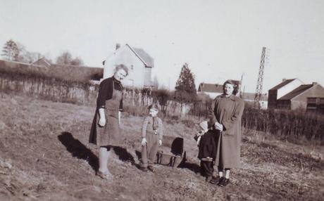 souvenirs,enfance,maman,grand mère,frère,soeur,culture,jardin,jardinage,champ