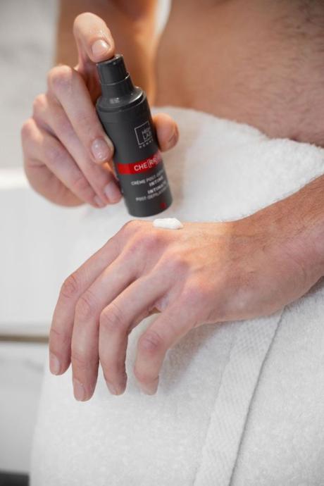Epilation masculine : dites non aux poils superflus !