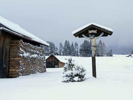 Wieder mal a bissel Schnee in Mittenwald — 14 Bilder / 14 photos — Nouvelle neige en Bavière