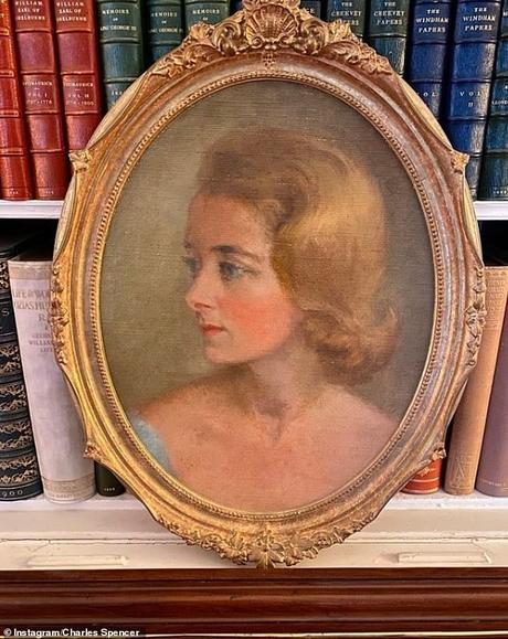 Le frère de la princesse Diana, Earl Spencer, a dévoilé un superbe portrait de sa mère Frances Shand Kydd (photo) – et les fans royaux se sont déchaînés pour la ressemblance familiale avec le défunt royal