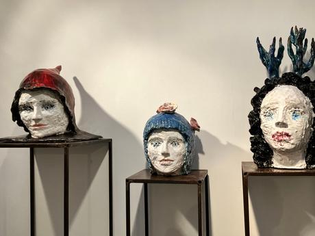 Galerie Etienne De Causans –  Exposition  Sandrine Hattata – dernier jour le 4 Février 2023.