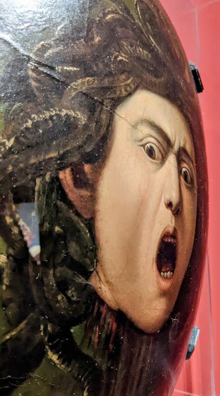 La Medusa Murtula du Caravage à l'exposition Tanz auf dem Vulkan du Musée diocésain de Freising