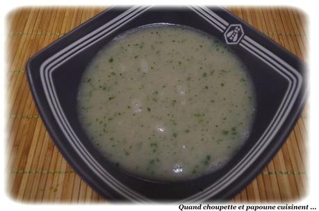 BOUILLON DE VOLAILLE AU TAPIOCA soupe au tapioca-3721