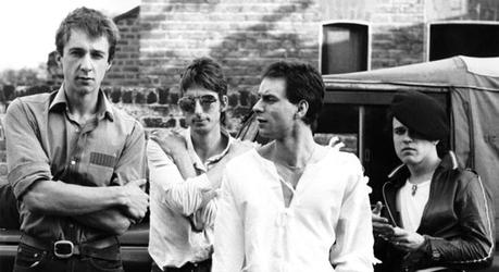 Blonde & Idiote Bassesse Inoubliable******Pink Flag de Wire