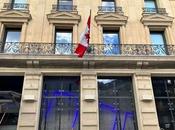 Centre Culturel Canada Plastic Heart