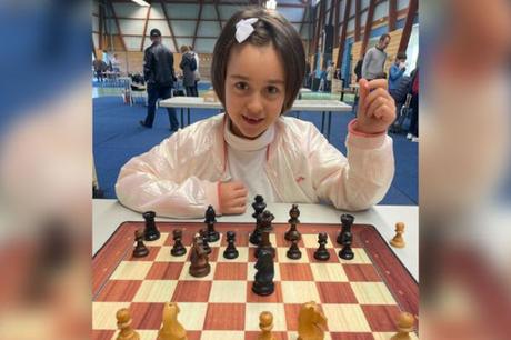 Championne d'échecs à 7 ans