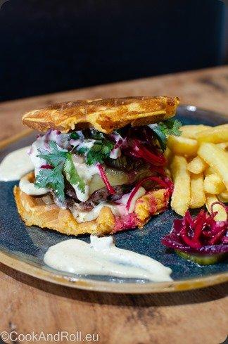 Burger gaufre de patate douce