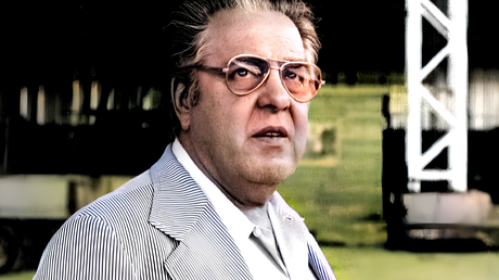 Le producteur de James Bond a refusé le méga-succès des Beatles lors d’une gaffe historique. Le producteur de James Bond a refusé le méga-succès des Beatles lors d'une gaffe historique.