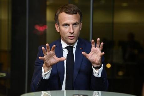 Pourquoi Macron a-t-il abandonné la philosophie pour prendre le pouvoir politique ?