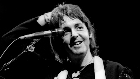 Paul McCartney a écrit “Another Day” parce qu’il est un “voyeur”.