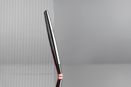 Montblanc et Ferrari s’associent pour créer un nouvel instrument d’écriture d’exception