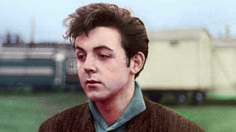 La mère de Paul McCartney a prononcé sur son lit de mort 11 mots déchirants qui ont presque prédit sa grandeur.