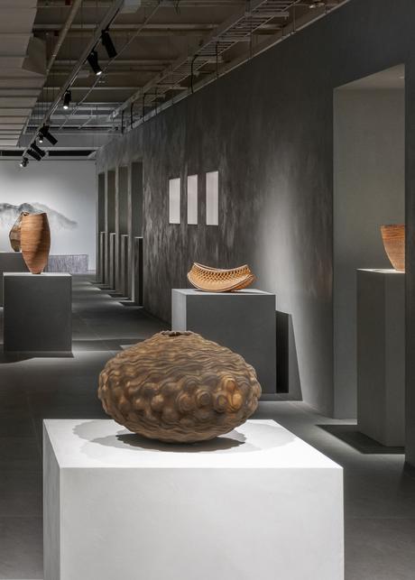 Zoom sur les créations de six finalistes du LOEWE FONDATION Craft Prize 2023