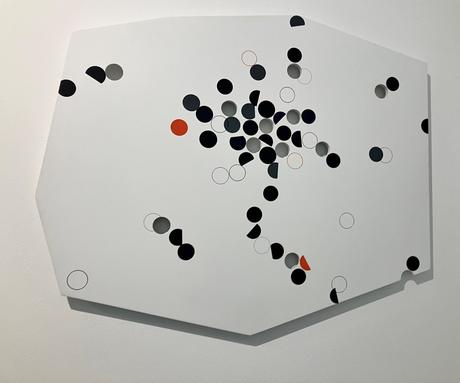 Galerie Denise René   exposition « Carlos Medina » jusqu’au 18 Mars 2023.