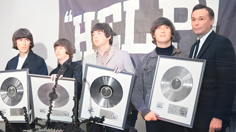 Les 3 fois où les Beatles ont empêché les albums des Beatles d'atteindre la première place