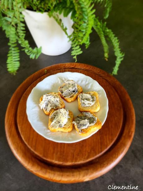 Beurre aux truffes et écrasé de pommes de terre aux truffes