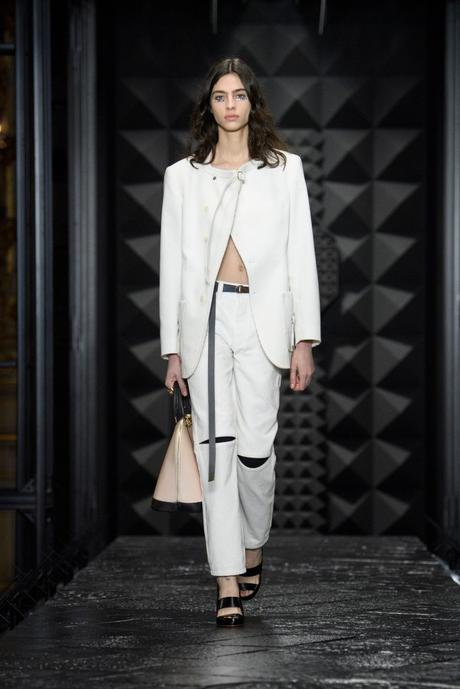 LOUIS VUITTON COLLECTION DÉFILÉ FEMME AUTOMNE-HIVER 2023