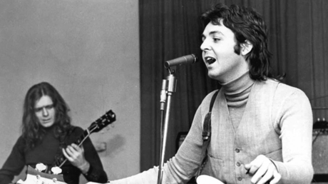 Paul McCartney a déclaré qu’il était très ennuyeux que “Maybe I’m Amazed” ait été “pris dans le filet de l’édition” de Lennon-McCartney