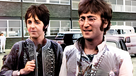 Paul McCartney fait des commentaires sur John Lennon