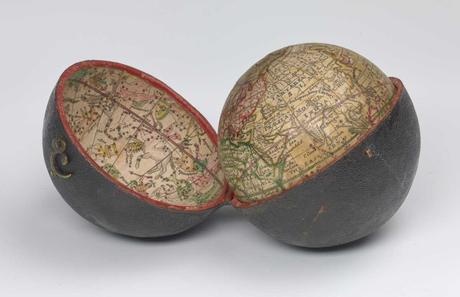 Globe de poche, v.  1775. Université de Cambridge.