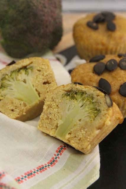 Muffins surprise au brocoli, curry et coco vegan