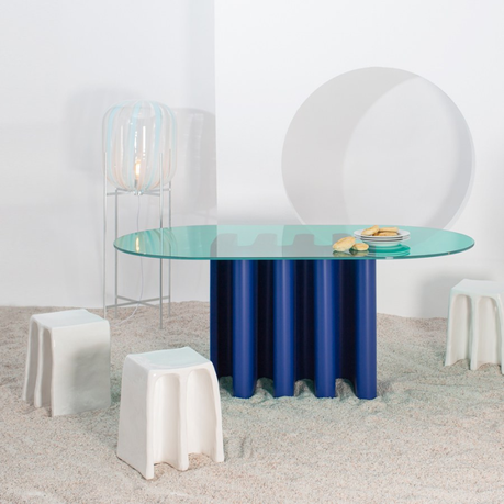 table a manger bleu blanc verre arrondie retro