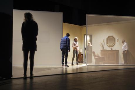 Tout mon amour-Laurent Mauvignier et Arnaud Meunier brouillent les frontières Arnaud Meunier monte Tout mon Amour de Laurent Mauvignier à l'Espace des Arts et au Théâtre du Rond-Point