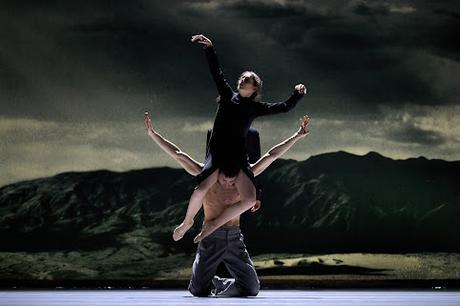 Schmetterling, deux chorégraphies de Sol León et Paul Lightfoot par le Ballet d'État de Bavière