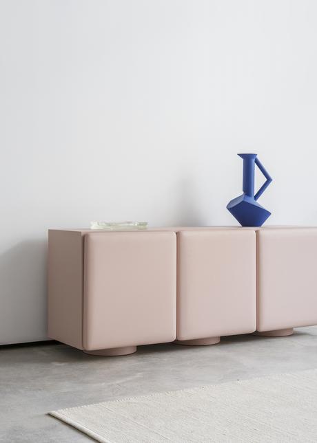 BOO : le buffet nacré par Simon Cabrol BOO : le buffet nacré par Simon Cabrol