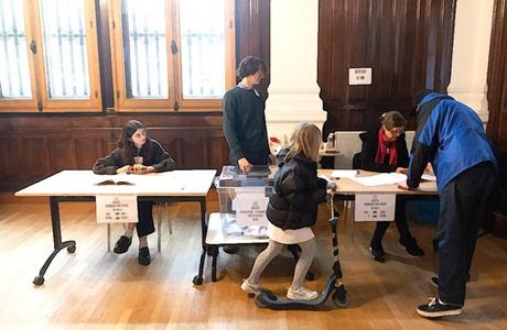 Les trottinettes vaincues par Anne Hidalgo ! Les trottinettes vaincues par Anne Hidalgo !