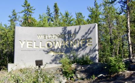 800_ DE MARSEILLE À TUKTOYAKTUK