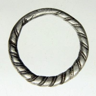 anneaux Viking en argent porté en pendentif