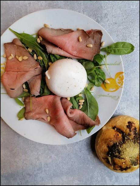 Salade de roastbeef a la burrata Salade de roastbeef a la burrata