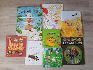 Découverte du thème des abeilles : table de jeu, activités et lectures.