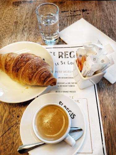 Les Balades Parisiennes de Mitra Etemad