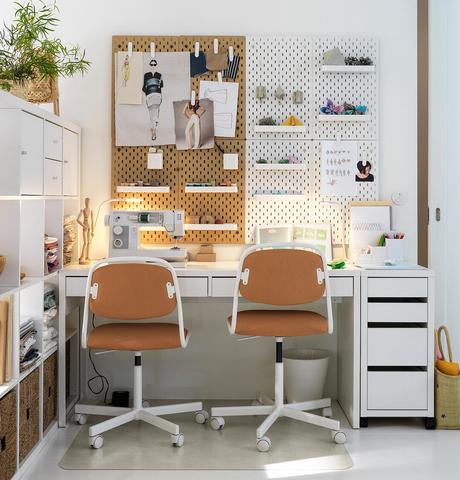 bureau double blanc tiroirs chaise marron deco chambre espace de travail