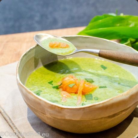 Soupe à l'ail des ours et truite fumée des Ardennes
