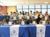 étudiants signent lettres d’intention avec programmes technologie appliquée CSTIT