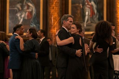 [FUCKING SERIES] : The Diplomat : Sauver son mariage où le monde ?