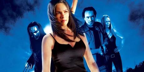 10 pires adaptations de jeux vidéo, selon Reddit Bannière montrant les personnages principaux du film Street Fighter The Legend of Chun Li