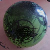 The Messy Drawings with balloon(s ) and markers: MONOTYPE! Les dessins foutraques avec ballons! The Messy Drawings with balloon(s ) and markers: MONOTYPE! Les dessins foutraques avec ballons!