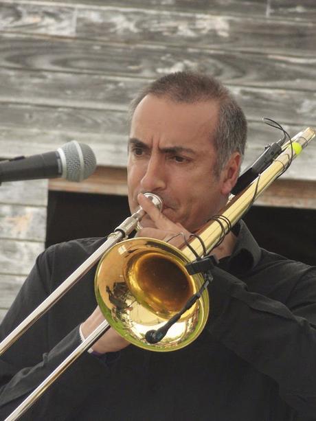 Jazz ô Château - Monday Night Groovers - jardin du Château de Pommorio, Tréveneuc, le 28 avril 2023 Jazz ô Château - Monday Night Groovers - jardin du Château de Pommorio, Tréveneuc, le 28 avril 2023