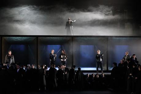 Reprise de Nabucco dans la mise en scène de Yannis Kokkos à l'opéra de Munich