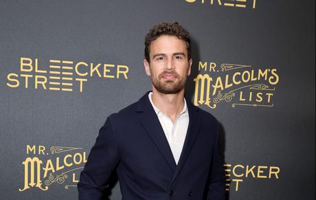Theo James en vedette de The Monkey signé Osgood Perkins ?