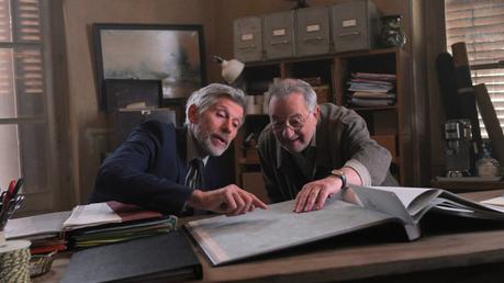 2-L-HOMME-DEBOUT-©Easy-Tiger