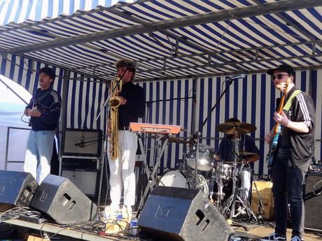 Basic Partner au festival Lodañ, Place de La Cloche, Binic, le 20 mai 2023